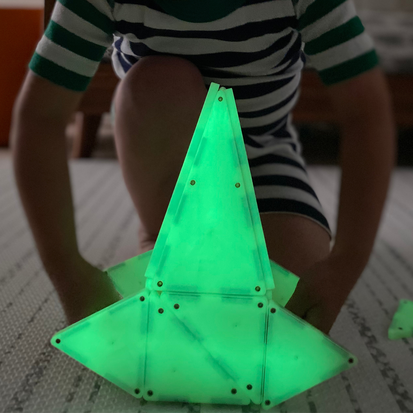 Magnatiles Glow 16-Piece Set
