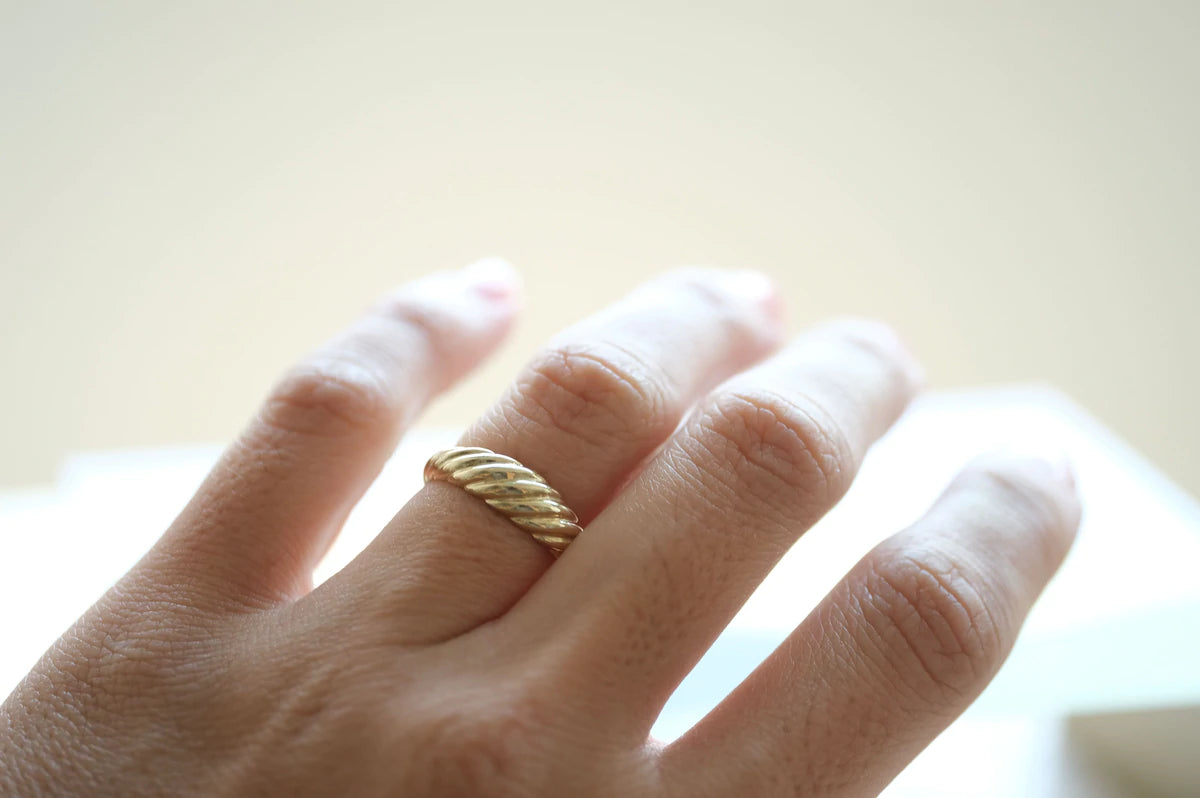 Elsa Gold Ring