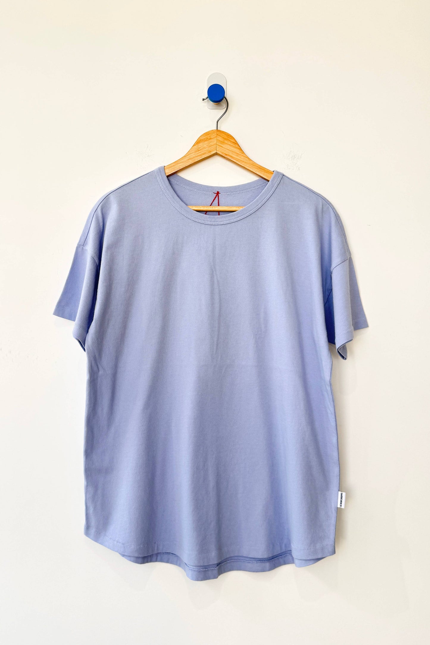 Her Tee