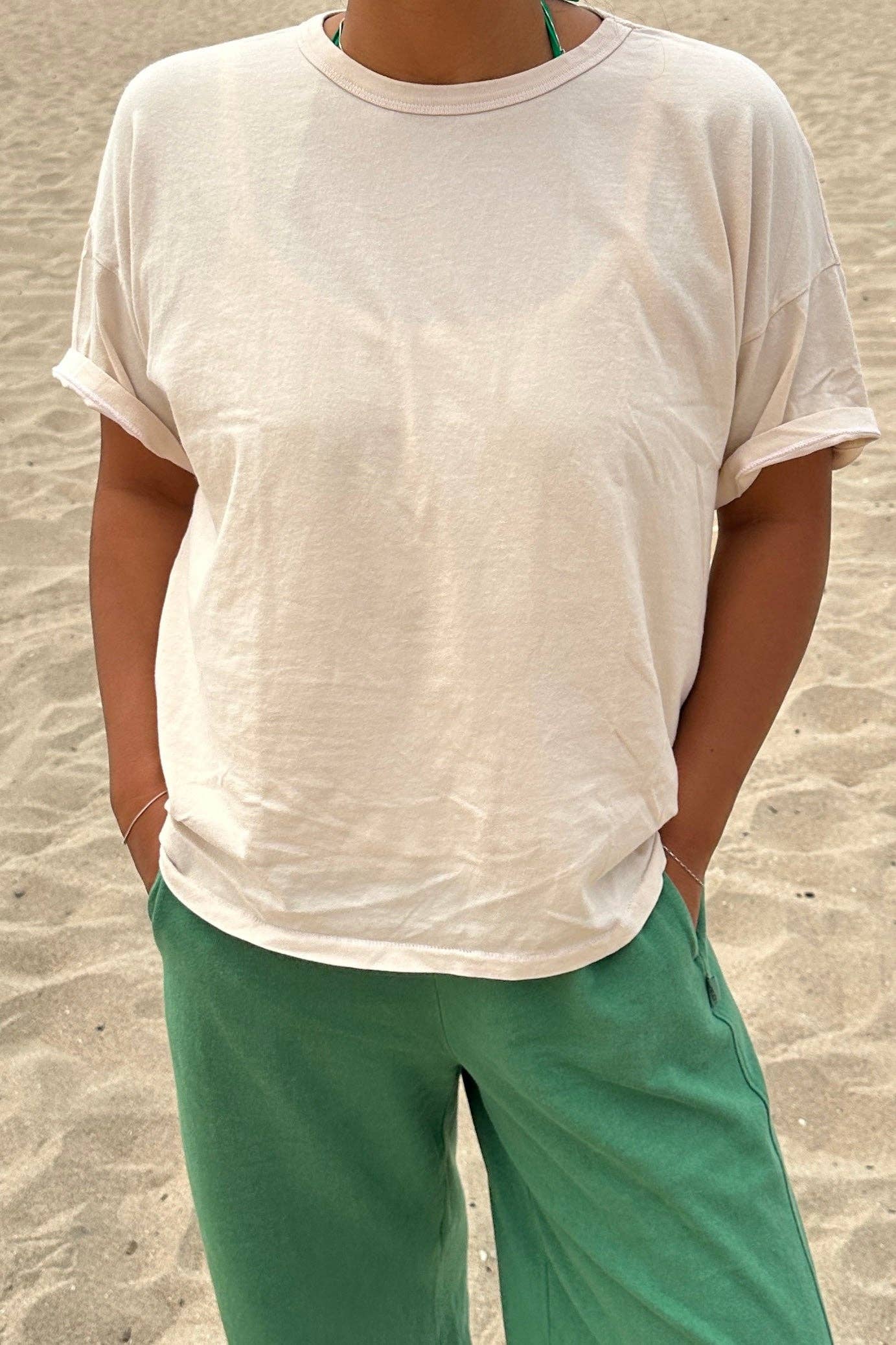 Her Tee