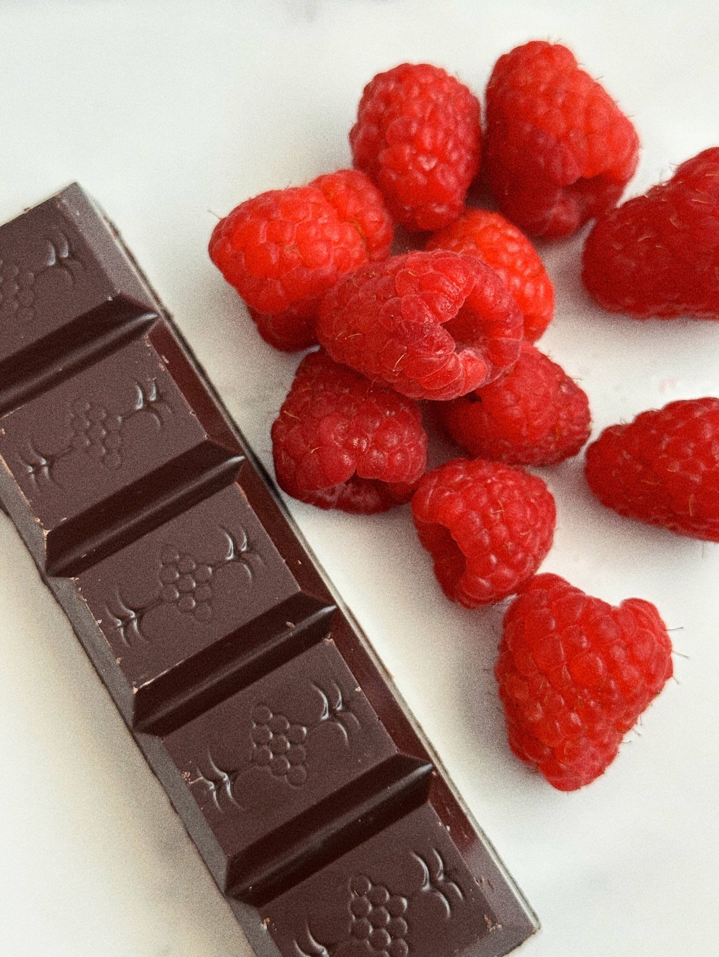 Raspberry Dark Chocolate Small Mild Addictions Bar