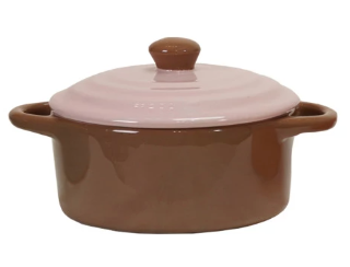 Two-Tone Baker with Lid