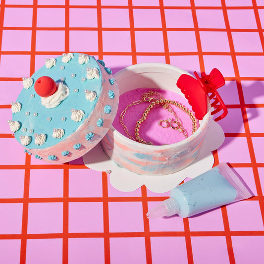 Decorate-a-Cake Jewerly Box