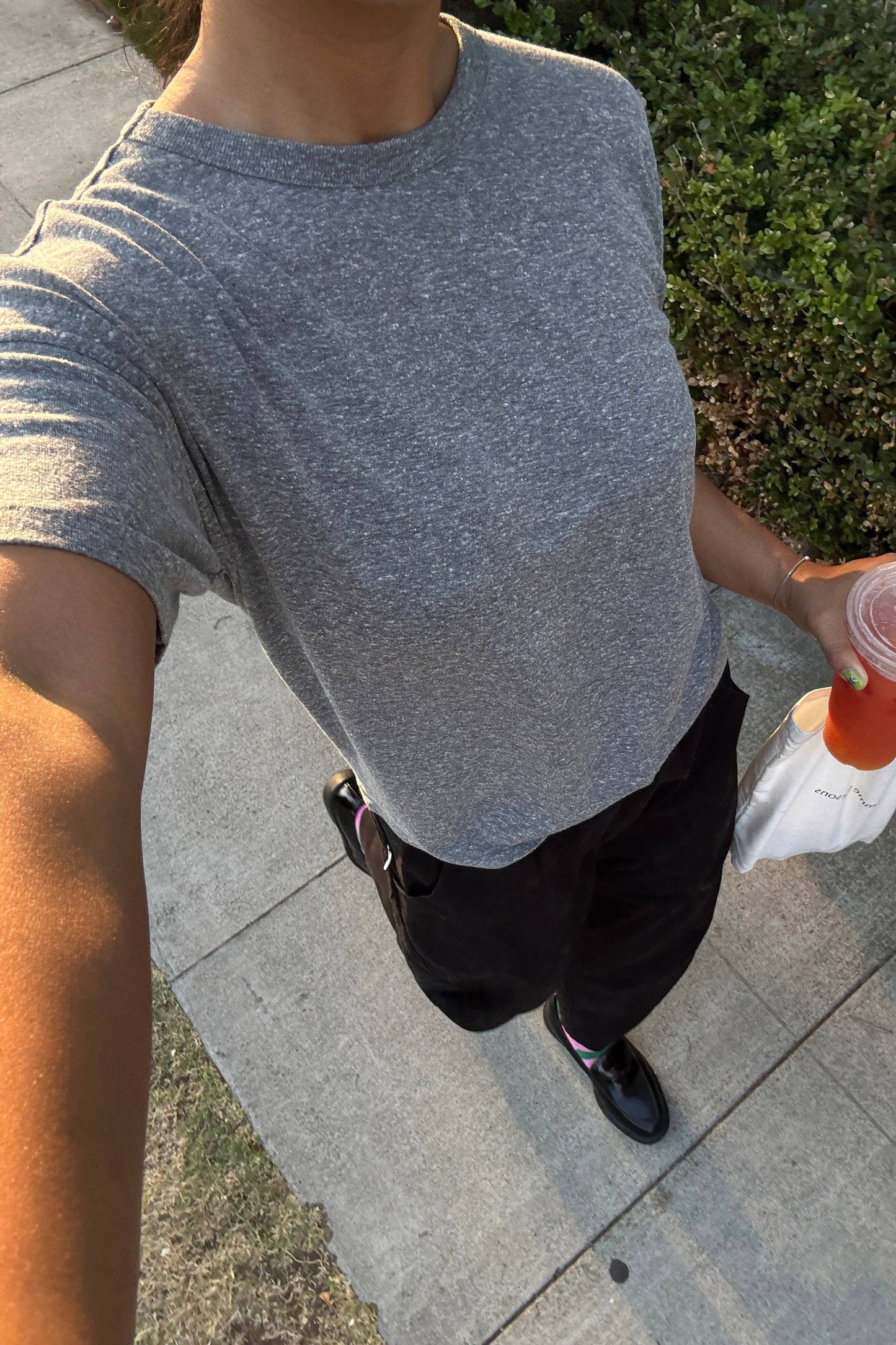 Her Tee